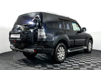 Подержанный автомобиль Mitsubishi Pajero 2008 года (5 фото)