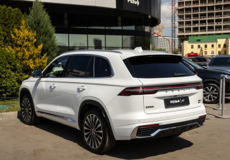 Подержанный автомобиль Geely Monjaro 2025 года (5 фото)