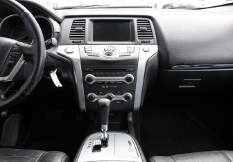 Подержанный автомобиль Nissan Murano Suv 2011 года (15 фото)