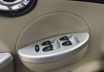 Подержанный автомобиль Lifan Smily 2012 года (16 фото)