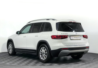 Подержанный автомобиль Mercedes-Benz GLB 2020 года (7 фото)