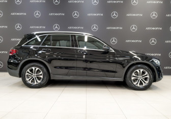 Подержанный автомобиль Mercedes-Benz GLC Coupe 2022 года (4 фото)