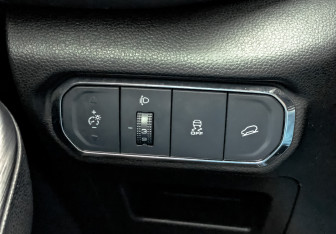 Подержанный автомобиль Haval Jolion 2022 года (28 фото)