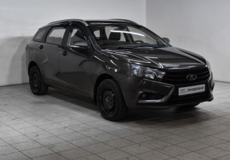 Подержанный автомобиль LADA (ВАЗ) Vesta Wagon 2019 года (3 фото)