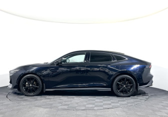 Подержанный автомобиль Changan UNI-V 2024 года (8 фото)