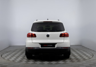 Подержанный автомобиль Volkswagen Tiguan 2013 года (6 фото)