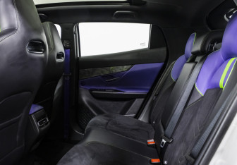 Подержанный автомобиль Changan UNI-T 2023 года (13 фото)