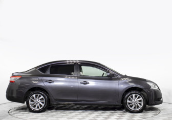 Подержанный автомобиль Nissan Sentra Sedan 2014 года (4 фото)