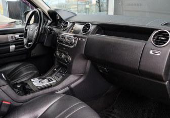 Подержанный автомобиль Land Rover Discovery 2014 года (7 фото)