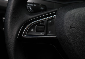 Подержанный автомобиль Skoda Superb Liftback 2020 года (26 фото)
