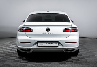 Подержанный автомобиль Volkswagen Arteon 2021 года (6 фото)