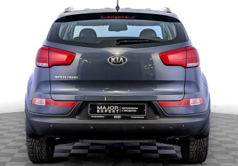 Подержанный автомобиль Kia Sportage 2015 года (6 фото)