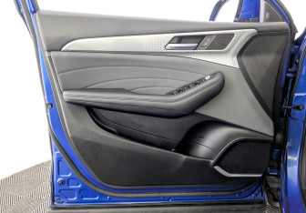 Подержанный автомобиль Haval F7 2024 года (19 фото)