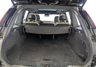 Новый Volvo XC90 2025 (8 фото)