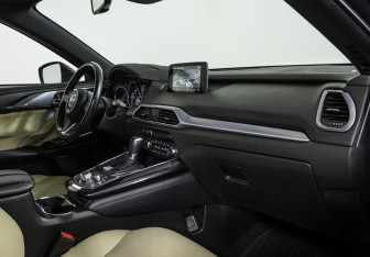 Подержанный автомобиль Mazda CX-9 2017 года (9 фото)