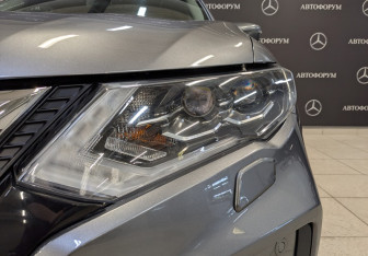 Подержанный автомобиль Nissan X-Trail 2019 года (22 фото)