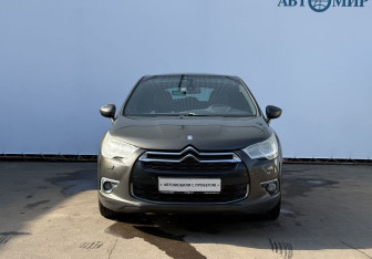 Подержанный автомобиль Citroen DS4 2012 года (2 фото)