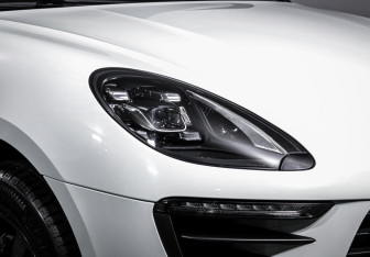 Подержанный автомобиль Porsche Macan 2018 года (16 фото)