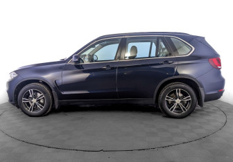 Подержанный автомобиль BMW X5 2018 года (8 фото)