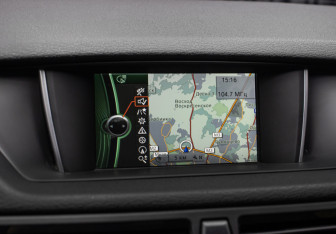 Подержанный автомобиль BMW X1 2013 года (19 фото)