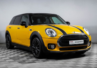 Подержанный автомобиль MINI Clubman Wagon 2016 года (3 фото)