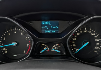 Подержанный автомобиль Ford Focus Hatchback 2018 года (13 фото)