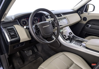 Подержанный автомобиль Land Rover Range Rover Sport 2020 года (15 фото)