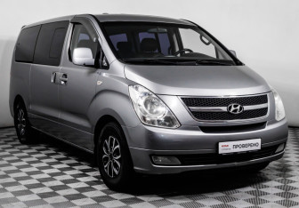 Подержанный автомобиль Hyundai Grand Starex 2011 года (3 фото)