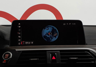 Подержанный автомобиль BMW X3 2019 года (16 фото)