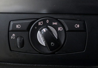 Подержанный автомобиль BMW X5 2009 года (14 фото)