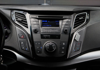 Подержанный автомобиль Hyundai i40 Wagon 2015 года (10 фото)