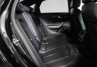 Подержанный автомобиль Audi A6 Sedan 2015 года (9 фото)