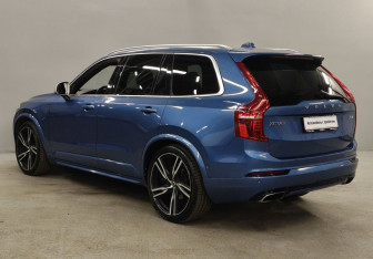 Подержанный автомобиль Volvo XC90 2016 года (9 фото)