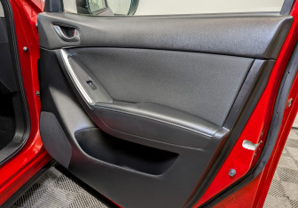 Подержанный автомобиль Mazda CX-5 2015 года (22 фото)