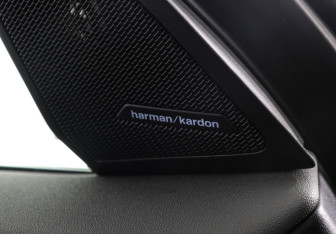 Подержанный автомобиль BMW X3 2025 года (21 фото)