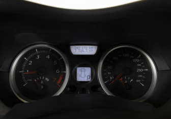 Подержанный автомобиль Renault Megane Sedan 2008 года (9 фото)