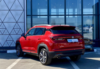 Подержанный автомобиль Changan CS35PLUS 2023 года (7 фото)