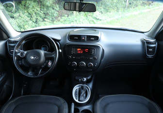 Подержанный автомобиль Kia Soul 2016 года (12 фото)