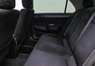 Подержанный автомобиль Mitsubishi Lancer Sedan 2006 года (11 фото)