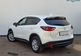 Подержанный автомобиль Mazda CX-5 2015 года (7 фото)