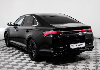 Подержанный автомобиль Geely Preface 2024 года (7 фото)