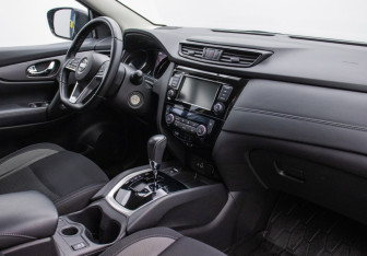 Подержанный автомобиль Nissan Qashqai 2021 года (10 фото)