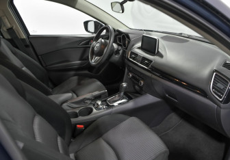 Подержанный автомобиль Mazda 3 Sedan 2015 года (5 фото)