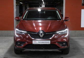 Подержанный автомобиль Renault Arkana 2019 года (2 фото)