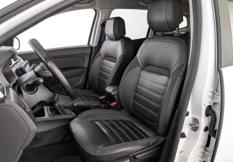 Подержанный автомобиль Renault Duster 2021 года (20 фото)