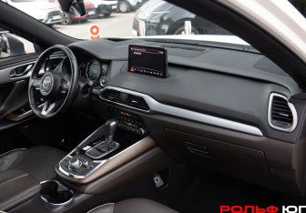 Подержанный автомобиль Mazda CX-9 2021 года (7 фото)