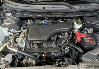 Подержанный автомобиль Nissan X-Trail 2021 года (9 фото)