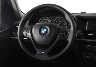 Подержанный автомобиль BMW X3 2014 года (14 фото)