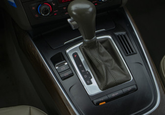 Подержанный автомобиль Audi Q5 2012 года (21 фото)