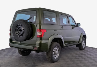 Новый УАЗ Patriot 2025 (2 фото)